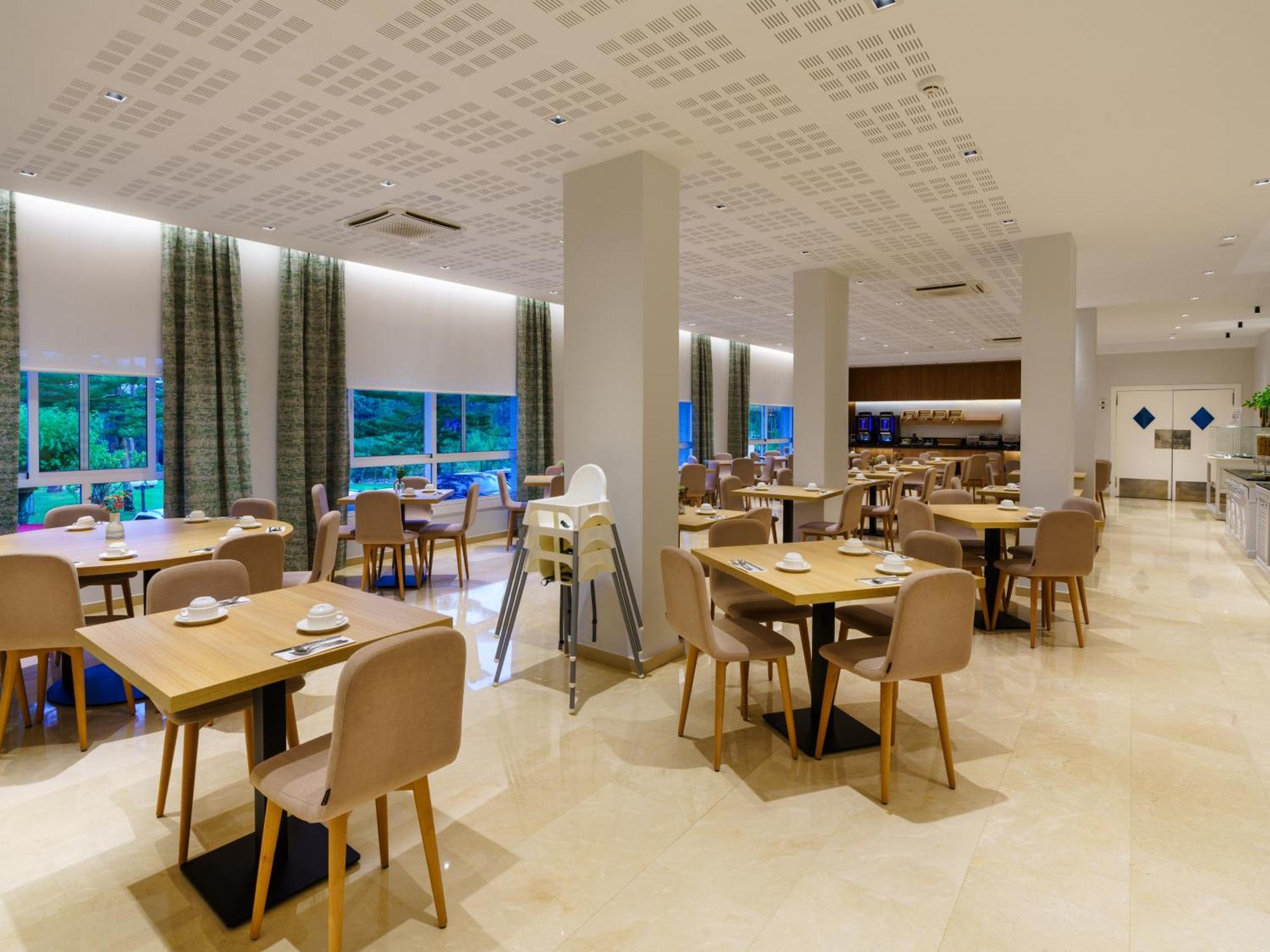 Hotel Spa Atlantico Сан Висенте до Мар Екстериор снимка