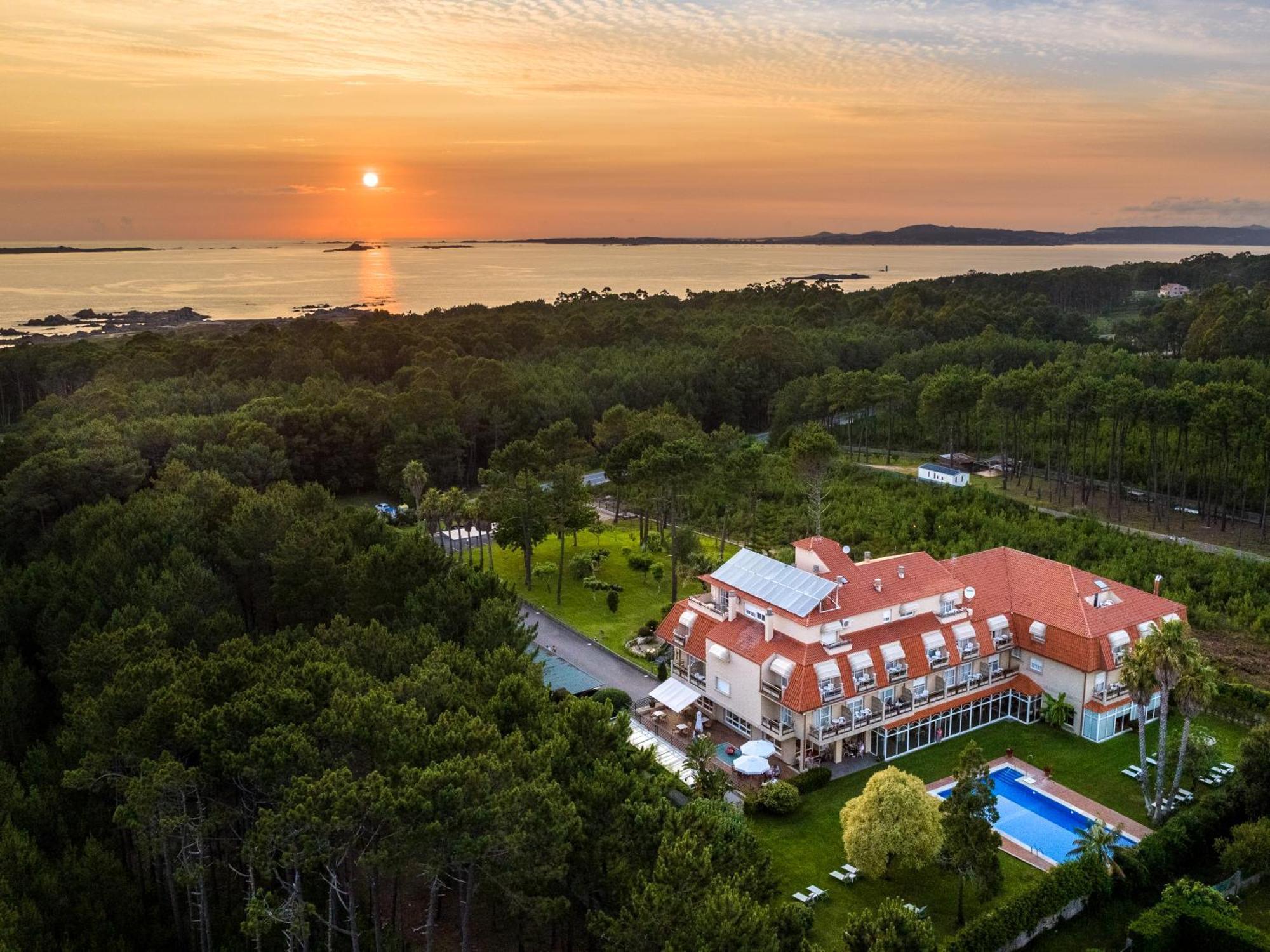Hotel Spa Atlantico Сан Висенте до Мар Екстериор снимка